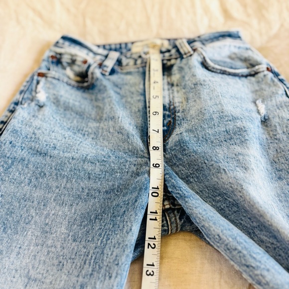 Abercrombie & Fitch Women's High Rise Light Blue Jeans - Picture 8 of 9